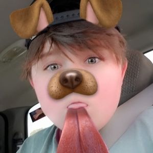 Meet your Posher, Derrick